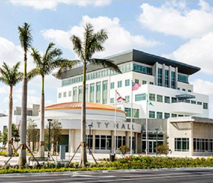 outside view of Coral Springs City Hall